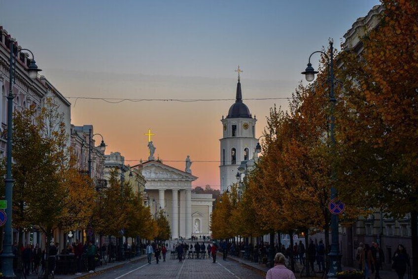 Guided Walking Tour Around Vilnius in Romantic Scenery