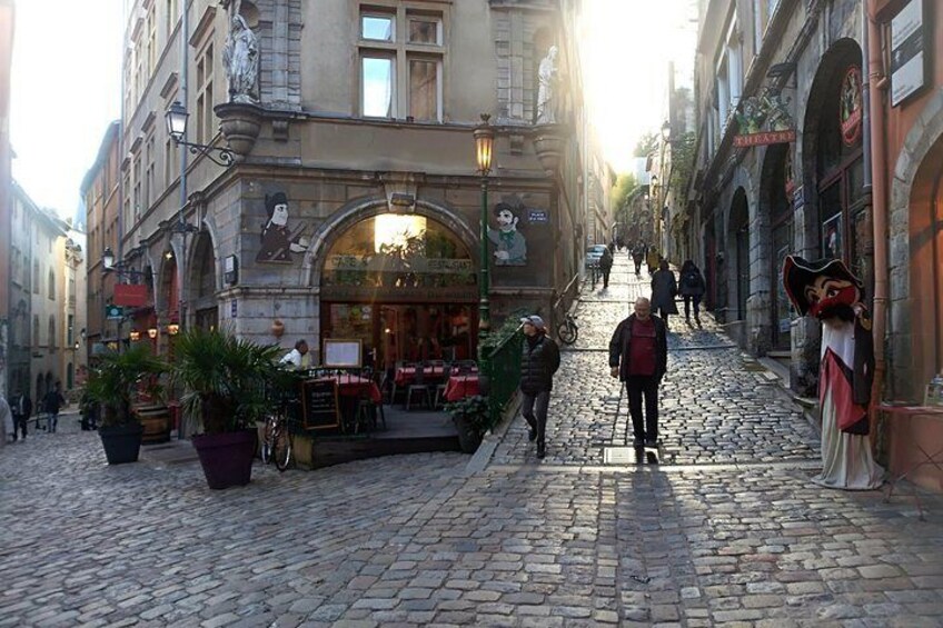 Place de la Trinité, Saint Georges, Lyon