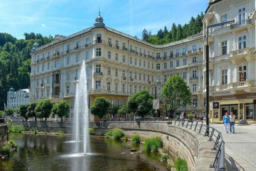 Karlovy Vary Private day trip from Prague with glassworks and lunch