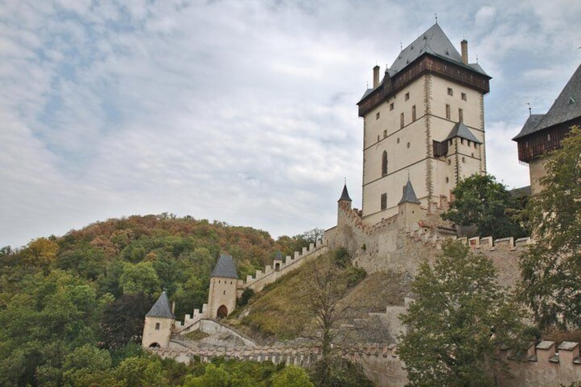 Private Karlstejn castle tour from Prague with Lunch and Admission