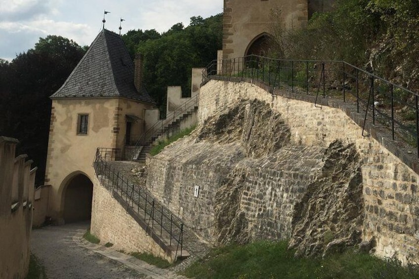 Private Karlstejn castle tour from Prague with Lunch and Admission