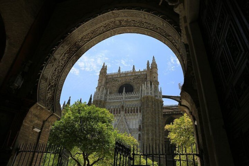 Alcazar and Cathedral Tour