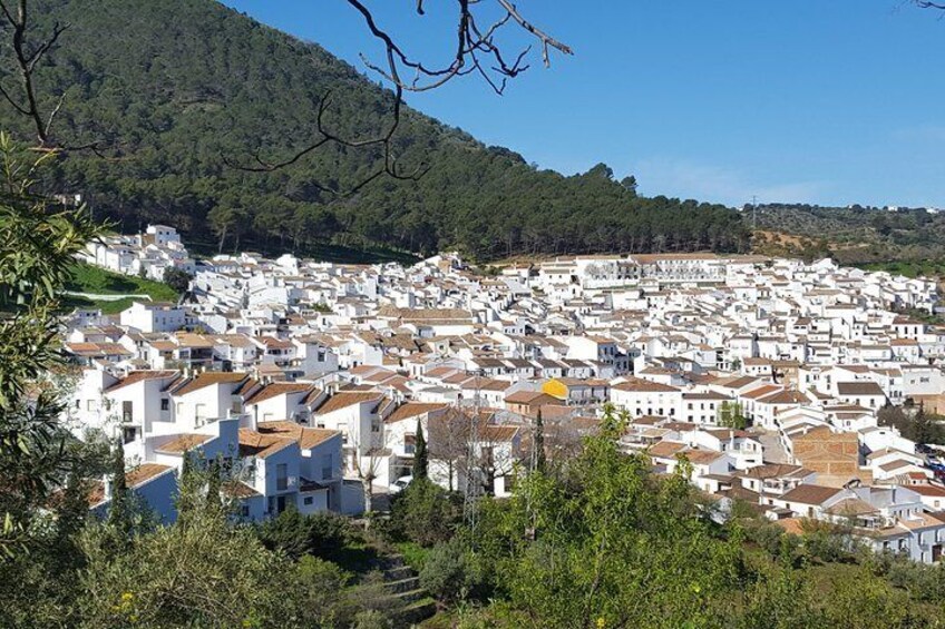 El Gastor White Village