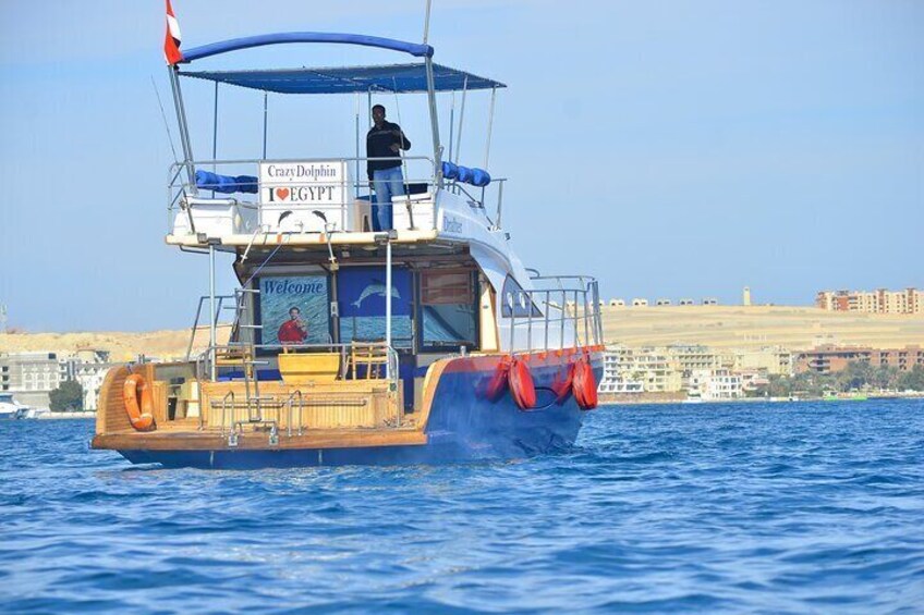 24 Hours Private Boat Snorkeling sea trip and Fishing With equipment - Hurghada