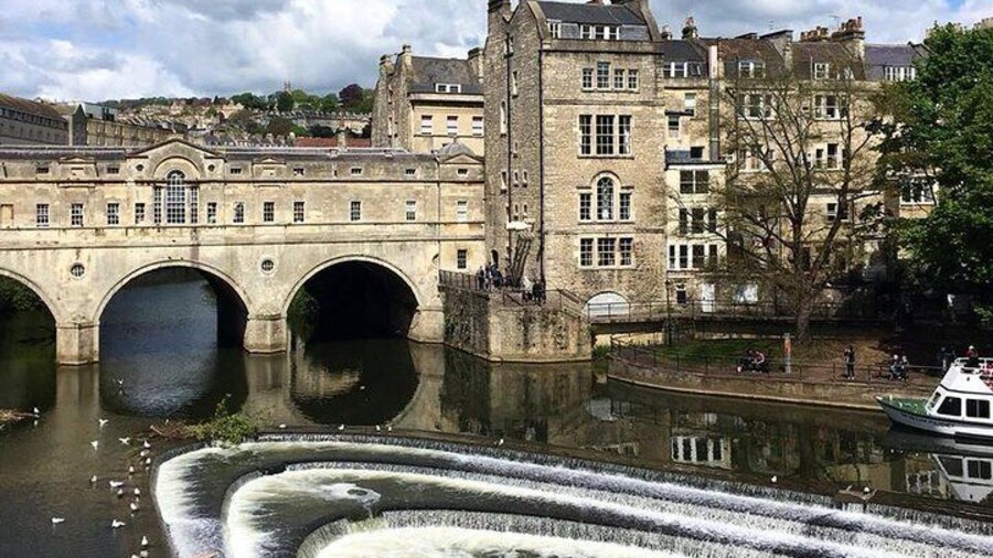 Walking Tour of Bath with Blue Badge Tourist Guide