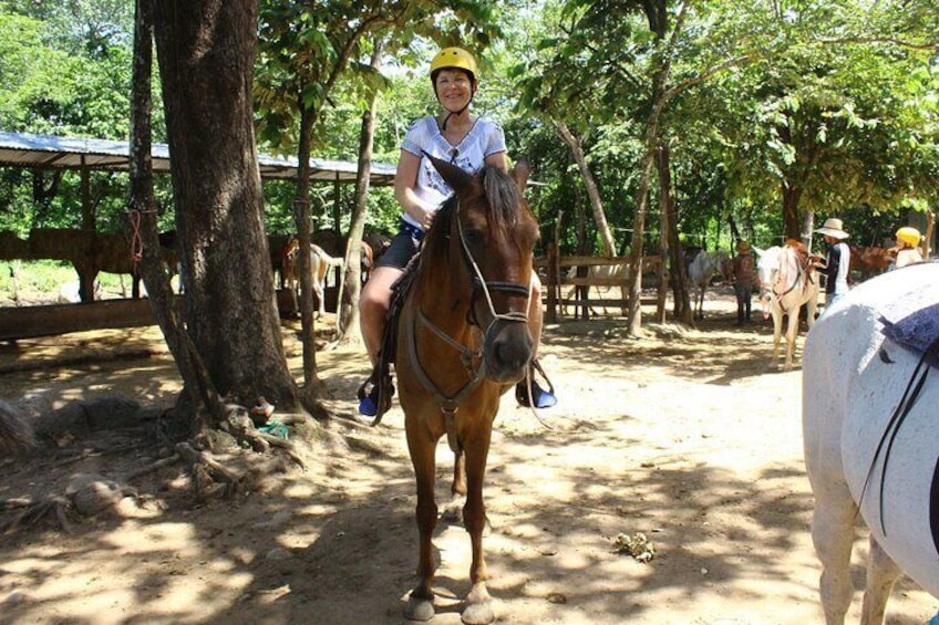 horseback-Pininos adventures
