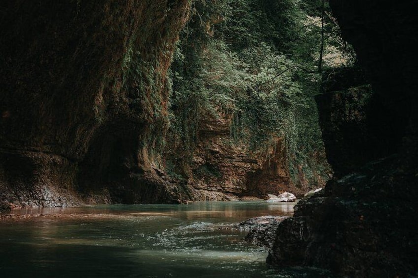 Martvili Canyon. Photo ©vruyr_martirosyan from unsplashed