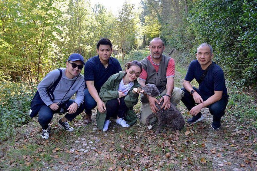 Half-Day San Miniato Truffle Hunt With Lunch