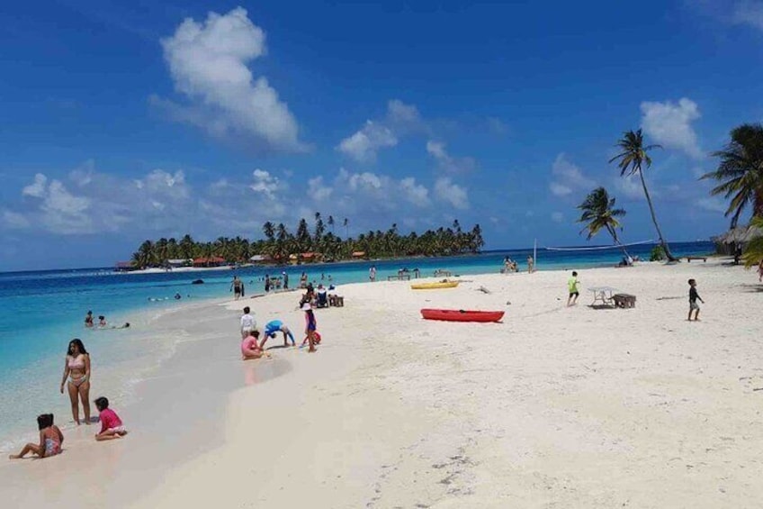 Visit San Blas Paradise - Day Tour to 4 spots + Meal + Drink