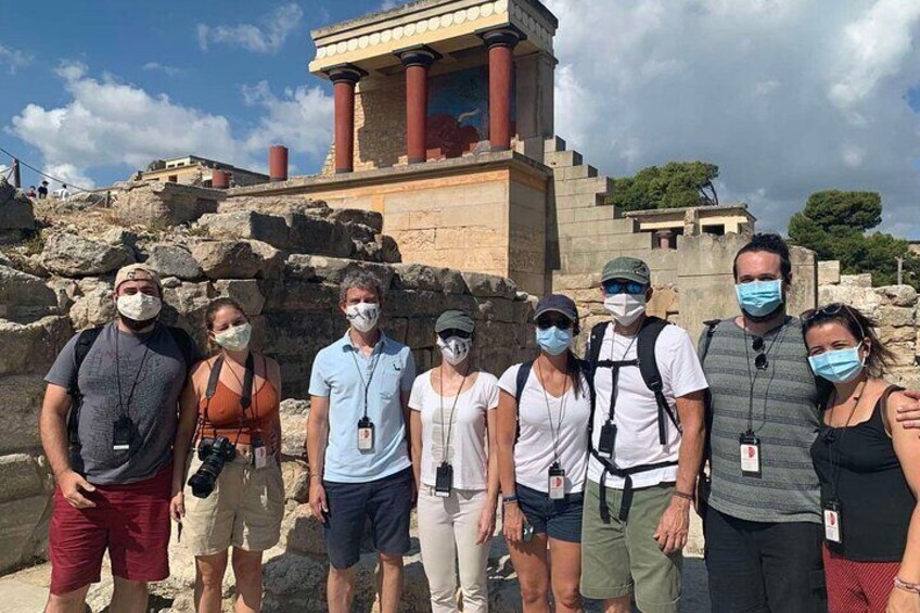 Knossos palace safe tour