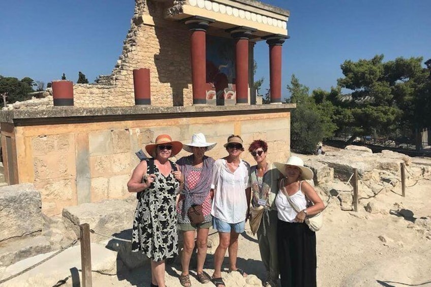 Best of Heraklion (Knossos & Arch. Museum with City Tour)