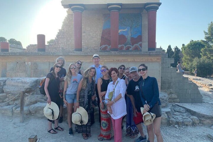 Knossos Palace Skip-the-Line Ticket (Shared Tour - Small group)