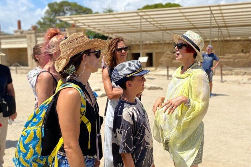 Knossos Palace Skip-the-Line Ticket (Shared Tour - Small group)
