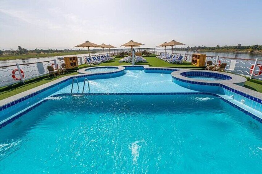 Sailing Nile Cruise from Aswan to Luxor for 2 Nights