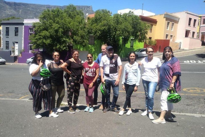 Bo-Kaap and traditional food tasting stop