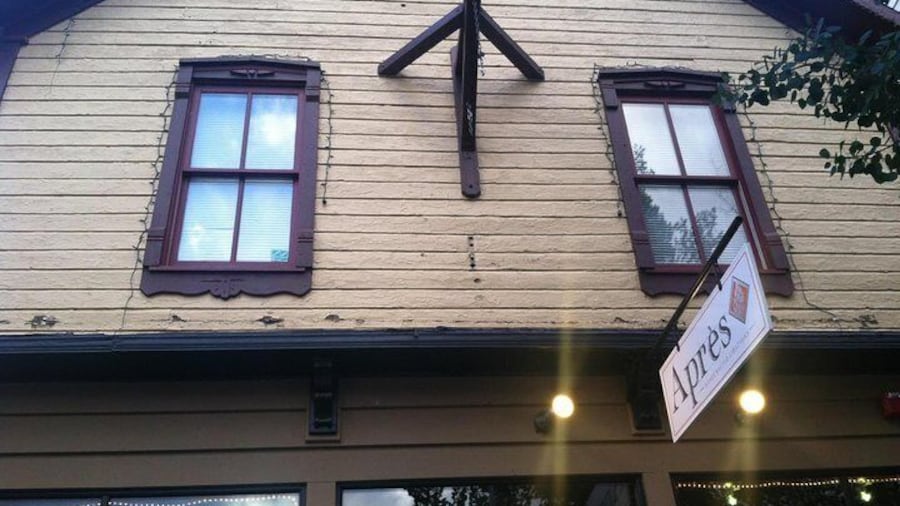 Face in the window of Apres bar