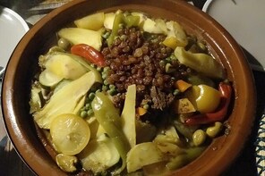 Cook and taste Moroccan tagine at home