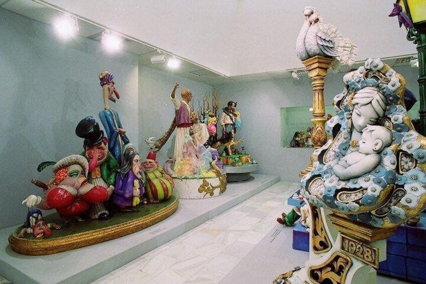 Alicante through its museums with an aperitivo