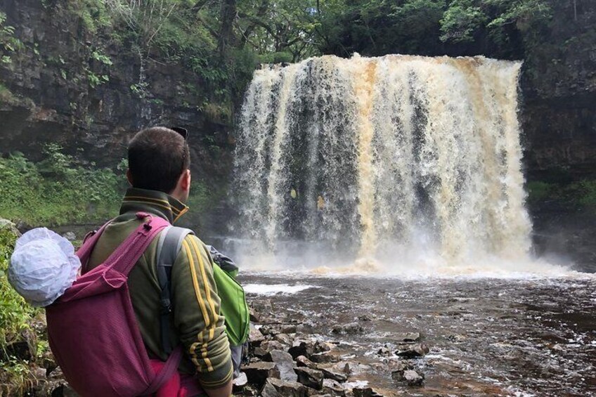 Walking Tour in the Iconic Four Waterfalls Valley