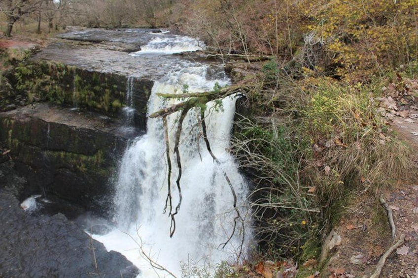 Walking Tour in the Iconic Four Waterfalls Valley
