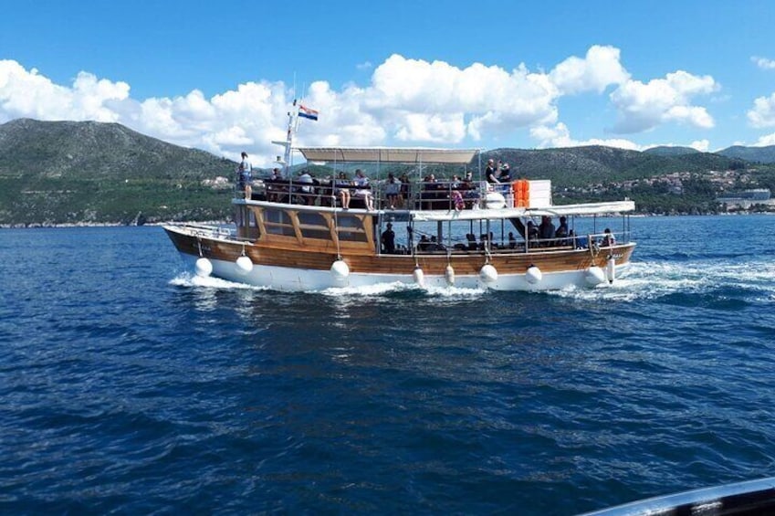 Dubrovnik Elafiti Islands Cruise with Lunch and Drinks