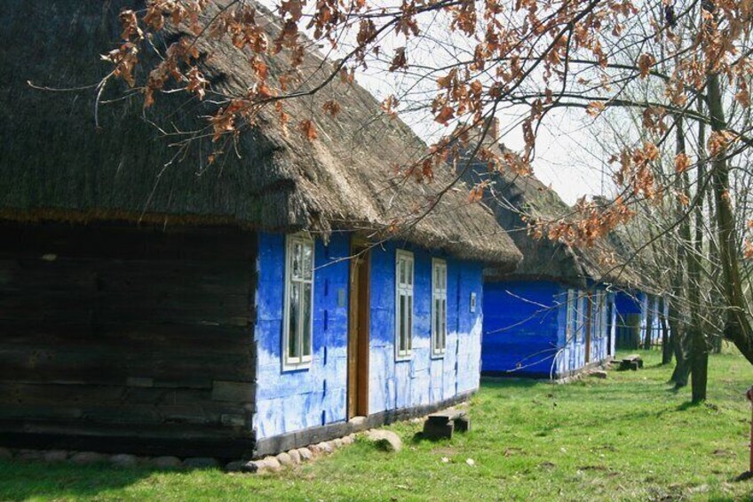 Typical peasants' houses in Łowicz region