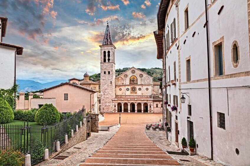 Marmore Falls guided tour + lunch & Spoleto Private guided Tour
