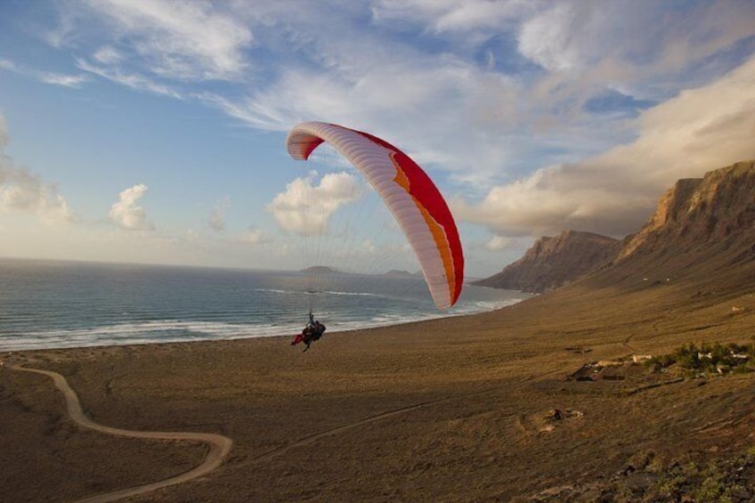 Flying Paragliders over Lanzarote