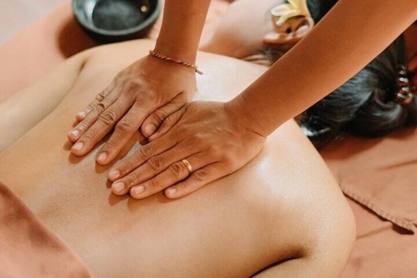 Bali Luxury Spa massage Scrub and Flower bath