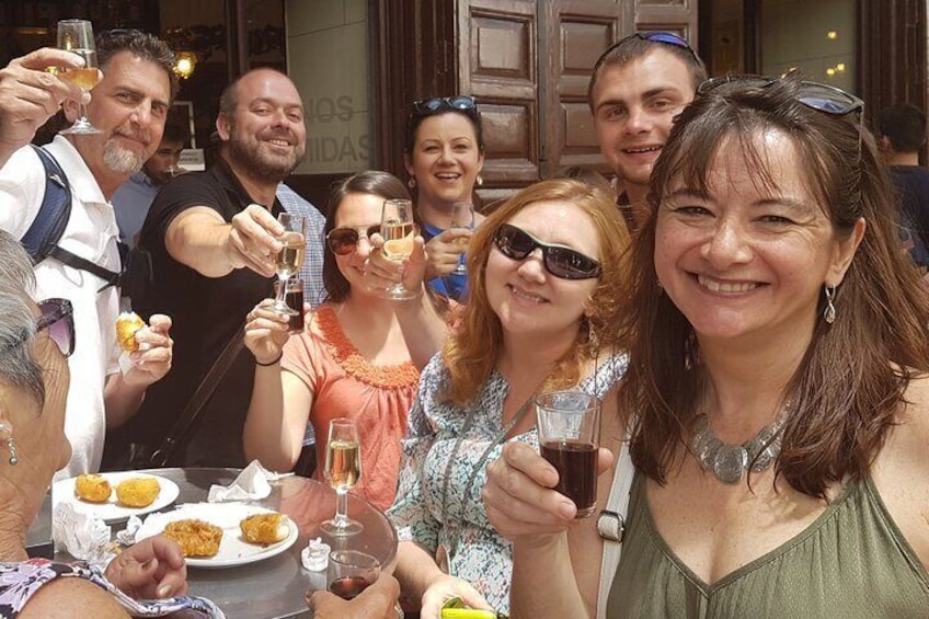 Madrid Small Group Tapas Tour at 4 Venues -Lunch or Dinner