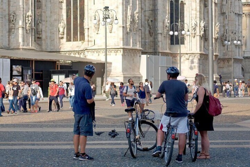 Private Bicycle Tour in Milan 3 hours