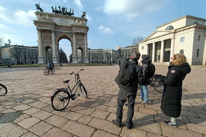 Private Bicycle Tour in Milan 3 hours