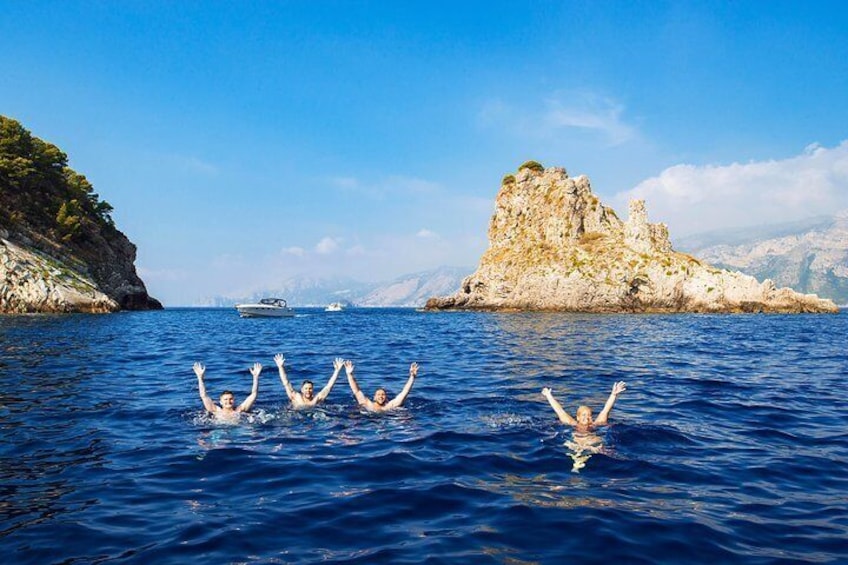 Boat Excursion to Capri Island: Small Group from Sorrento