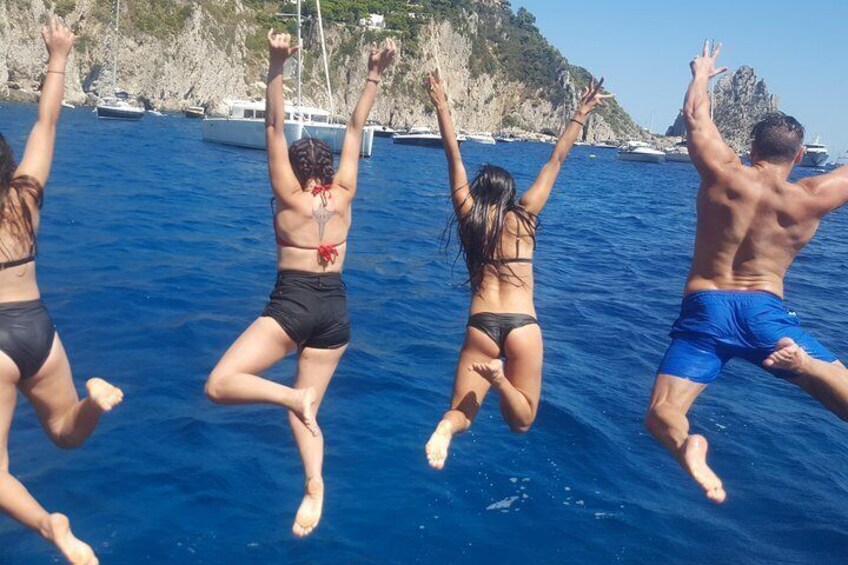 Boat Excursion to Capri Island: Small Group from Sorrento