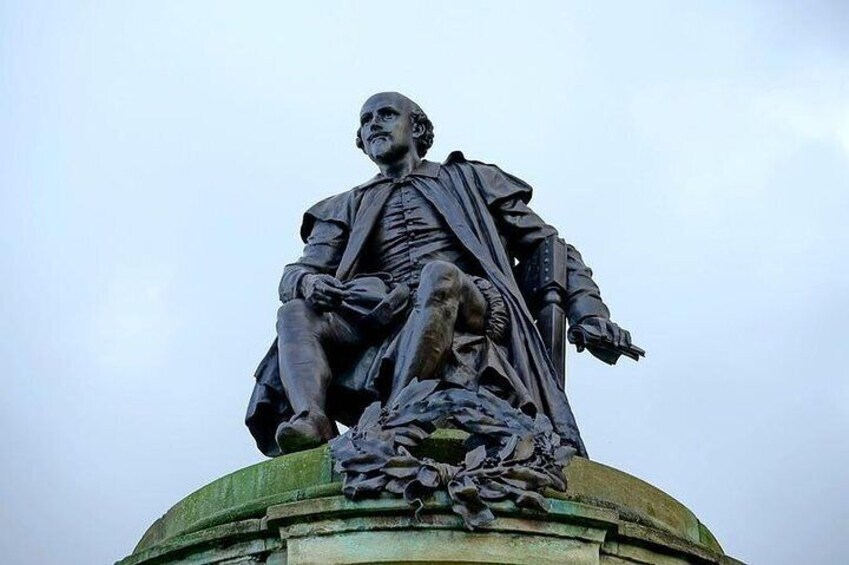 Statue of William Shakespeare