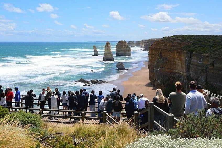 People at the 12 apostles lookout viewing platform 