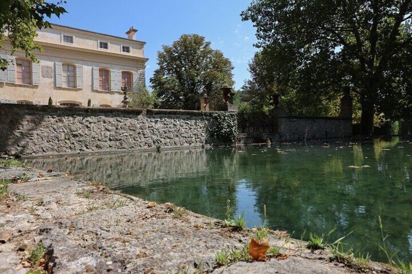 Two intensive days discovering the wine region of Provence, renowned for the excellence of their rosé wines, but also exceptional red & white wines from Cassis on the coast, Mt St Victoire, Cote d'Aix