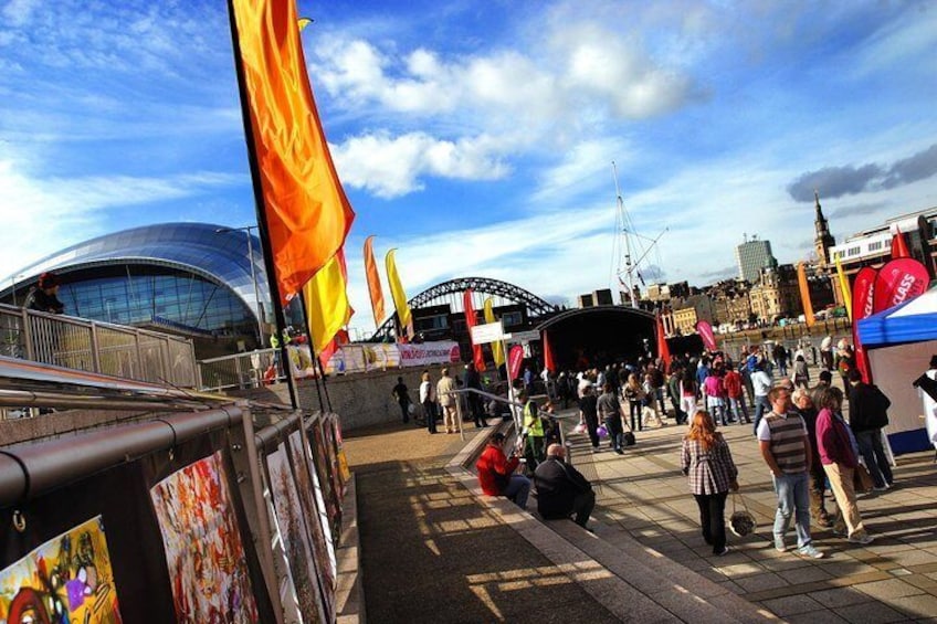 Hello Newcastle! Private Walking Tour 