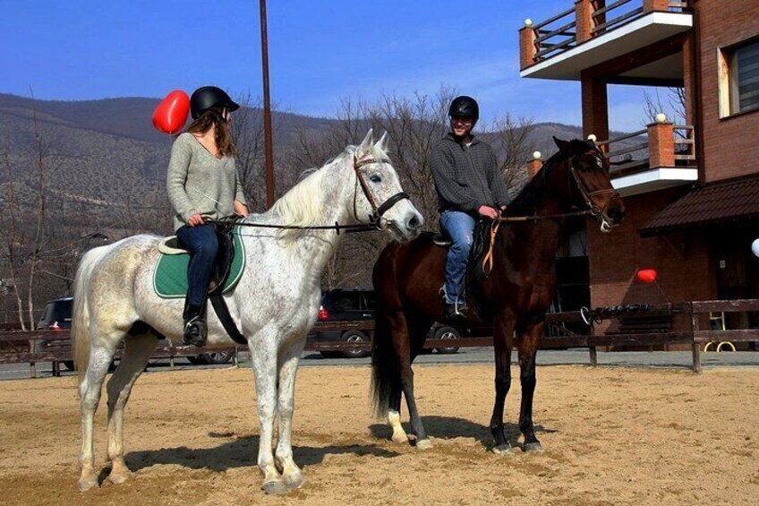 Private Horse Ridding tour (Mtsketa-Jvari-Chateau Mukhrani)