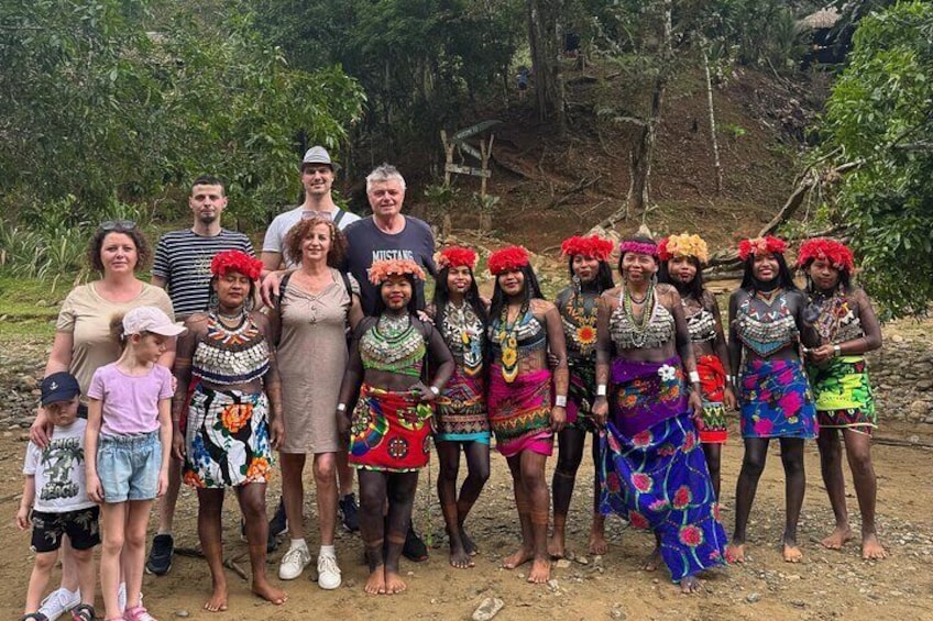 Panama: Embera Indian Tribe Express Tour with Lunch