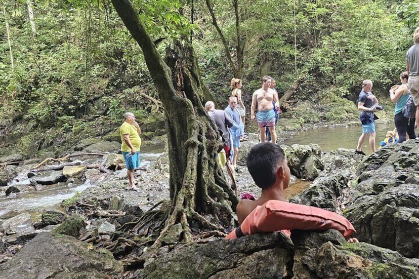 Panama: Embera Tribe & Waterfall with Lunch Included 