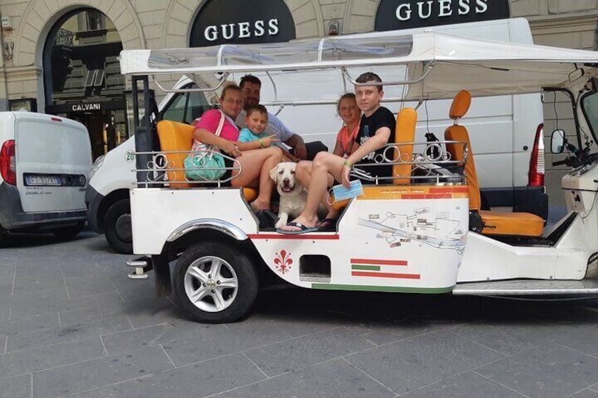  Private tour of Florence in Golf Cart or TukTuk 