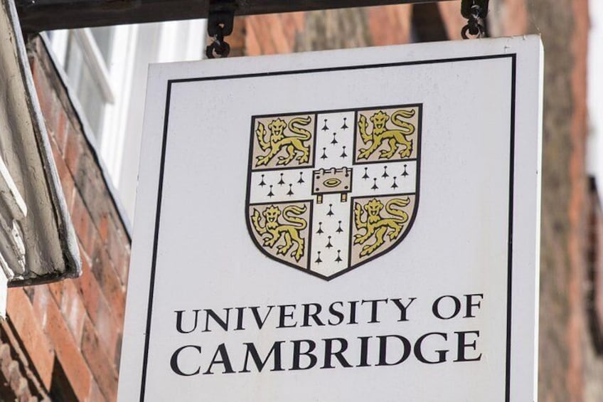 Distanced | Cambridge University College Walking Tour Led By University Alumni