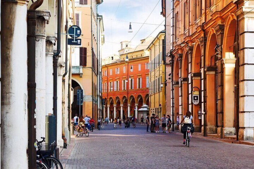 Portici in Modena city centre