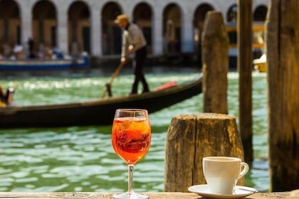 Manger, boire à volonté : dégustation de vins à Venise
