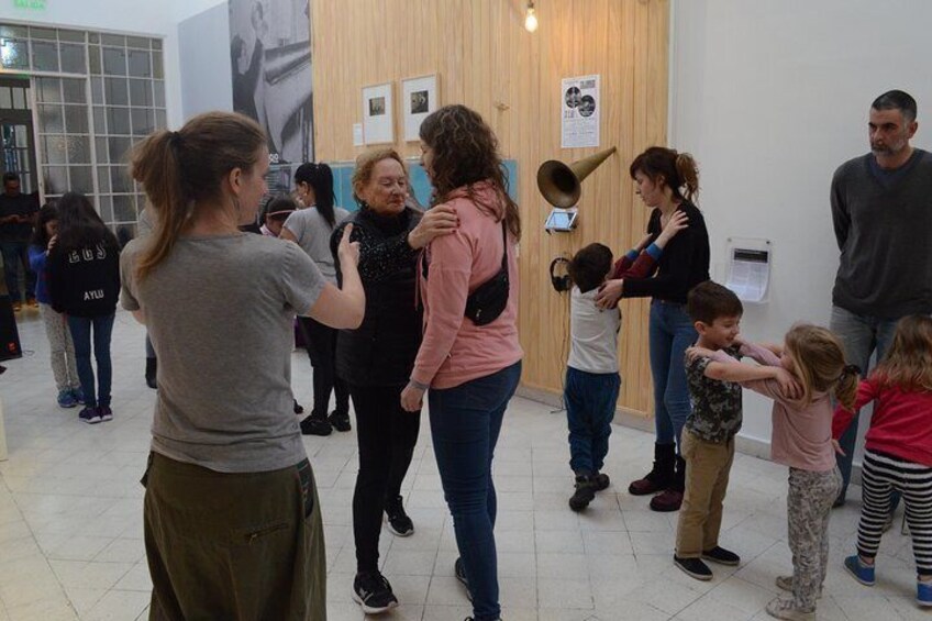 Tango lesson and Milonga tour