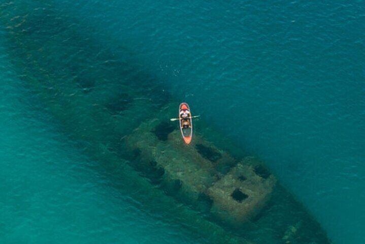 Bridgetown: Carlisle Bay Turtle and Shipwreck Boat Cruise