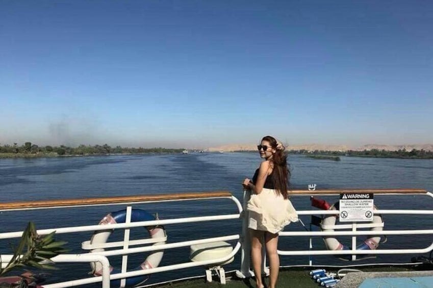 4-Days Nile Cruise From Aswan To Luxor including Abu Simbel and Hot Air Balloon