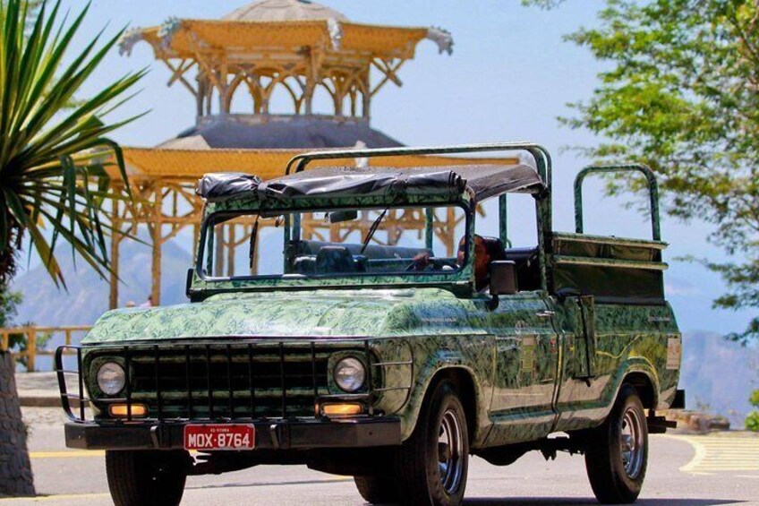Jeeps heading to Tijuca Forest