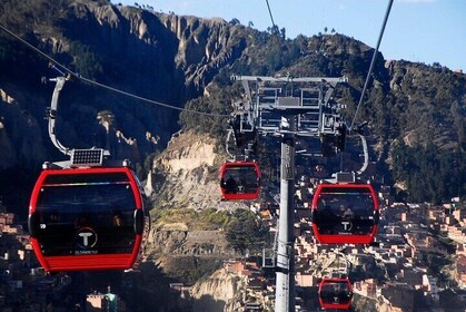 La Paz classic city tour + cable cars + moon valley